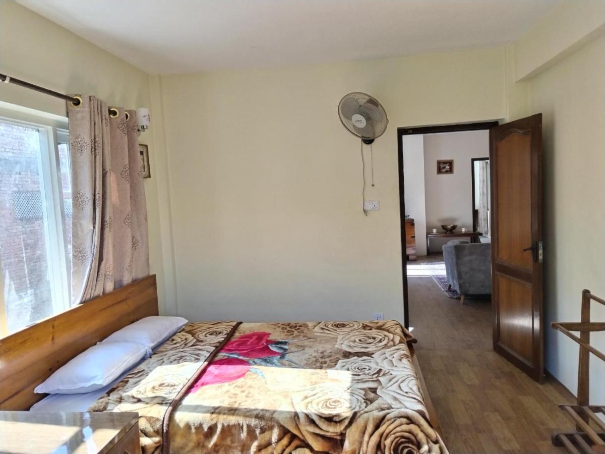 Rooftop Studio And 2Bhk Apartments In Kathmandu'S Most Happening Place Extérieur photo