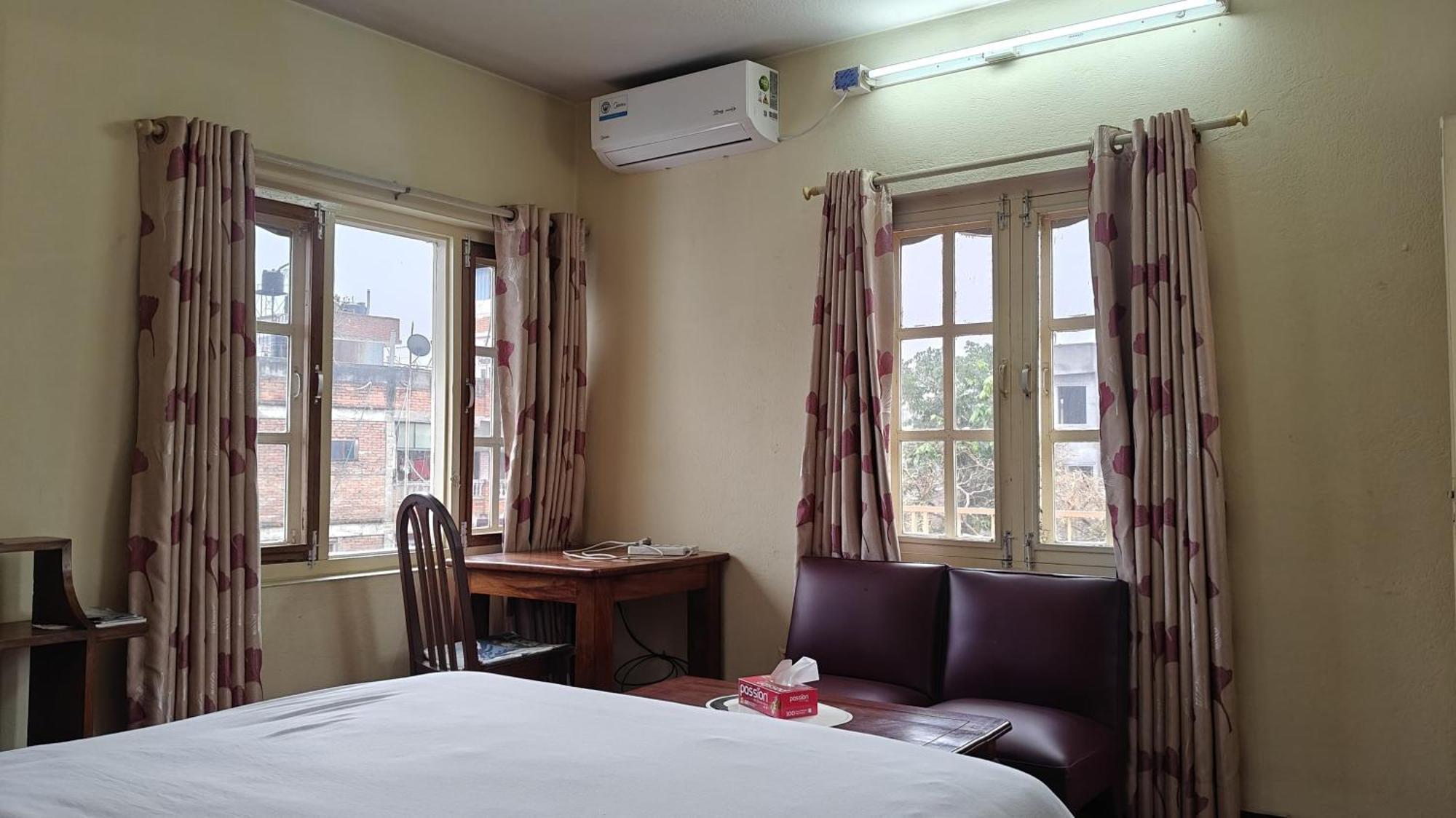 Rooftop Studio And 2Bhk Apartments In Kathmandu'S Most Happening Place Extérieur photo
